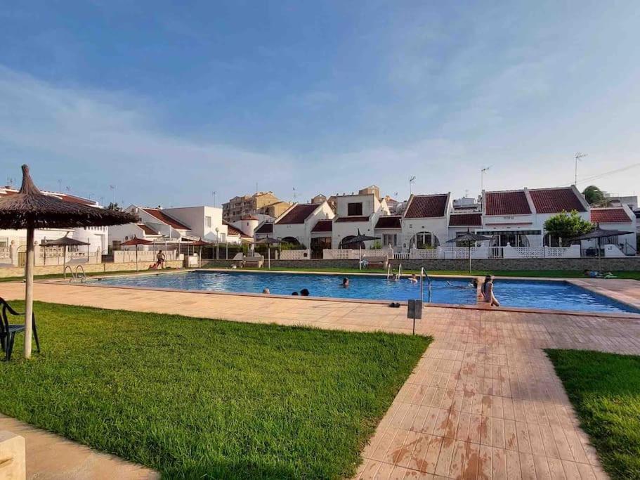 Haus Am Meer Torrevieja Luaran gambar